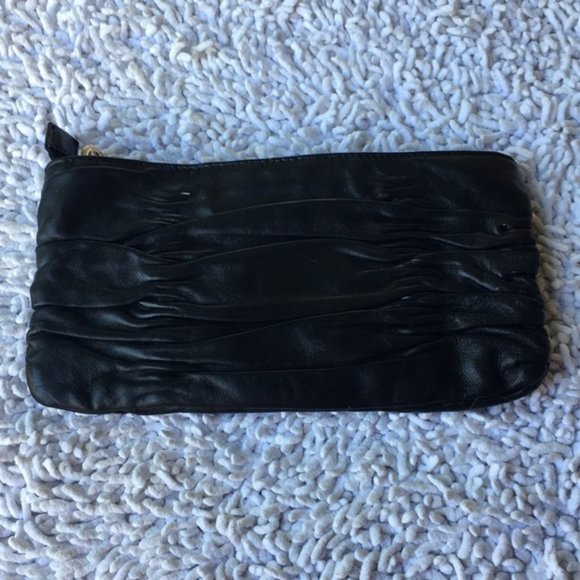 Michael Kors Leather Pleated Clutch Bag - Picture 3 of 9